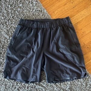 Lululemon Athletica Men's Black Athletic Shorts Size Small